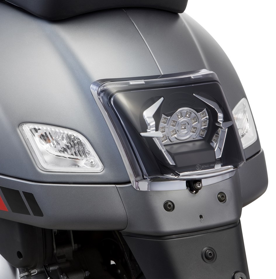 Fanale posteriore MK II LED per Vespa GTS/GTS Super/GTV/GT 60 125-300cc (-'13), trasparente