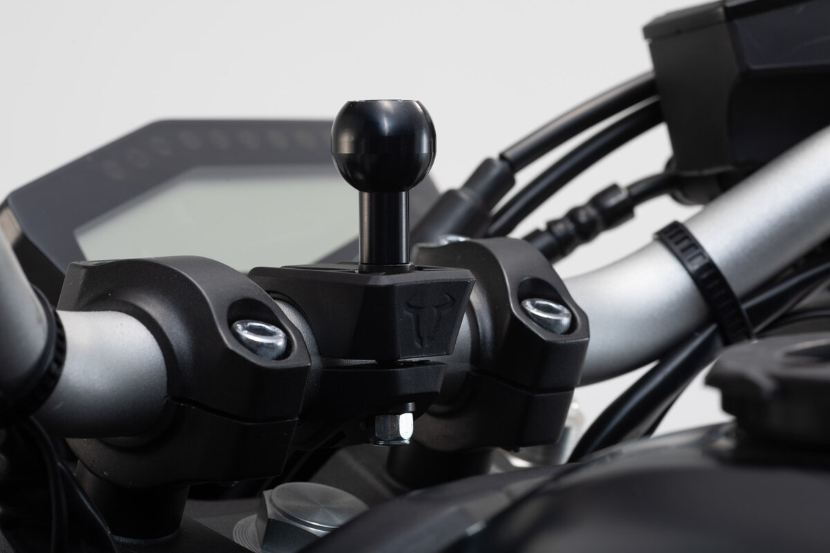 SW-Motech Kit di montaggio per navigatore satellitare X-Grip per smartphone di grandi dimensioni per Ducati Multistrada 1200 /S /Enduro - SW Motech