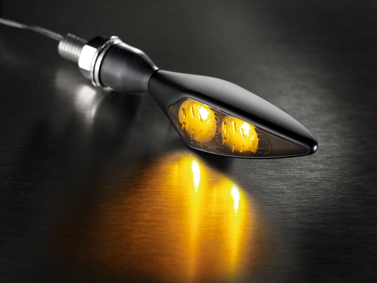 Indicatore Kellermann, Rhombus Dark, acciaio, LED, VR/HL, 12 V, nero satinato, M8x20, omologato E