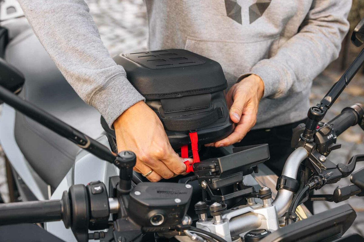 SW-Motech PRO Micro WP Borsa da serbatoio impermeabile per Honda CMX 1100 Rebel /T /SE (24-), SC87