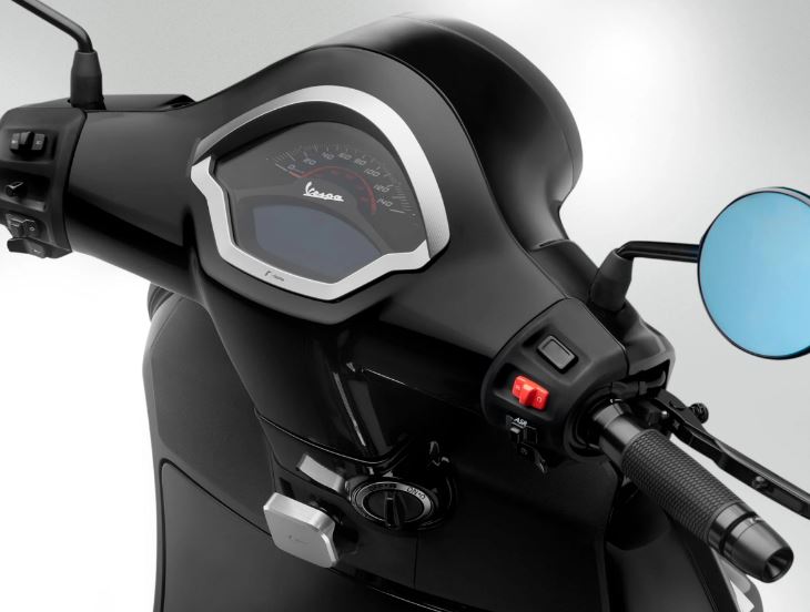 Anello decorativo tachimetro RIZOMA per Vespa GTS/GTS Super 125-300cc (`23-), argento