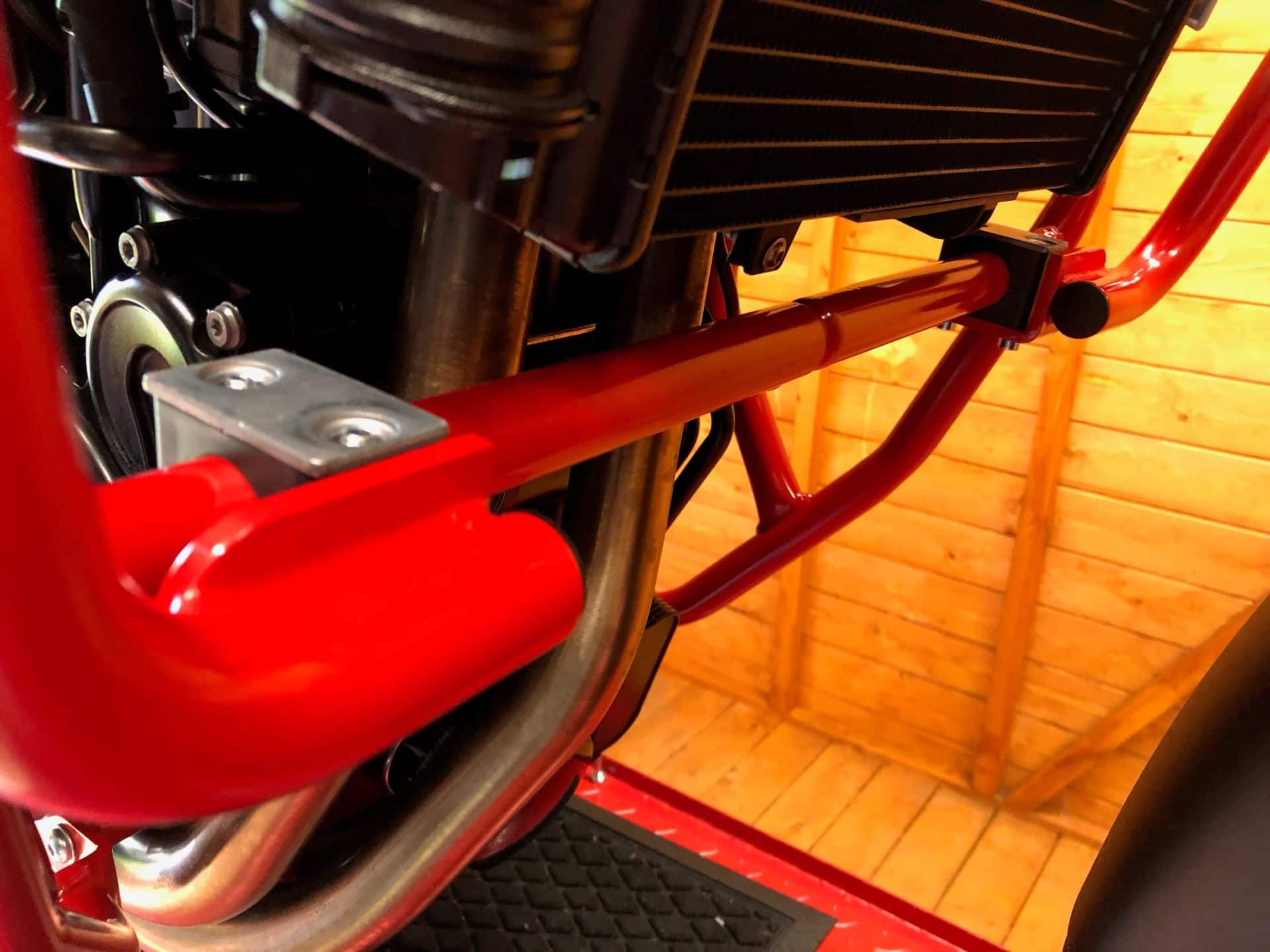 Protezione serbatoio rossa per BMW F 650 GS Twin (08-11)/F 700 GS (12-17)/F 800 GS (08-16)