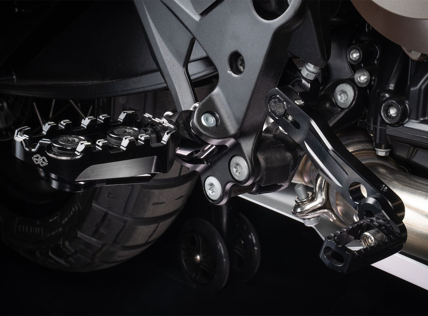 Pedane Gilles TECH-X Enduro con ABE per Kawasaki Versys 1000 /SE