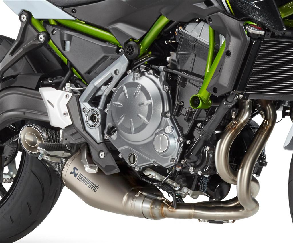 Sistema di scarico completo Akrapovic in titanio per Kawasaki Ninja 650 /Z 650 (17-23)
