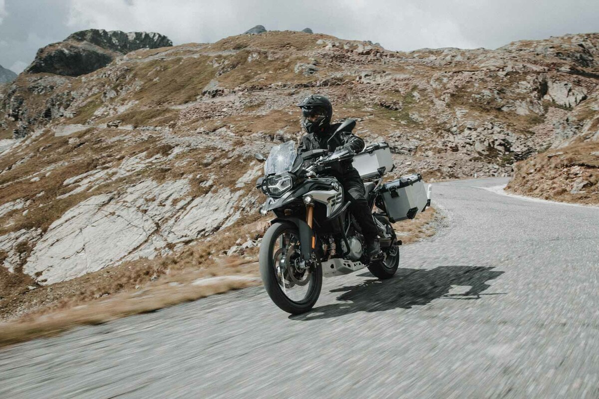 SW-Motech TRAX ADV L valigia in alluminio 45L argento sinistra