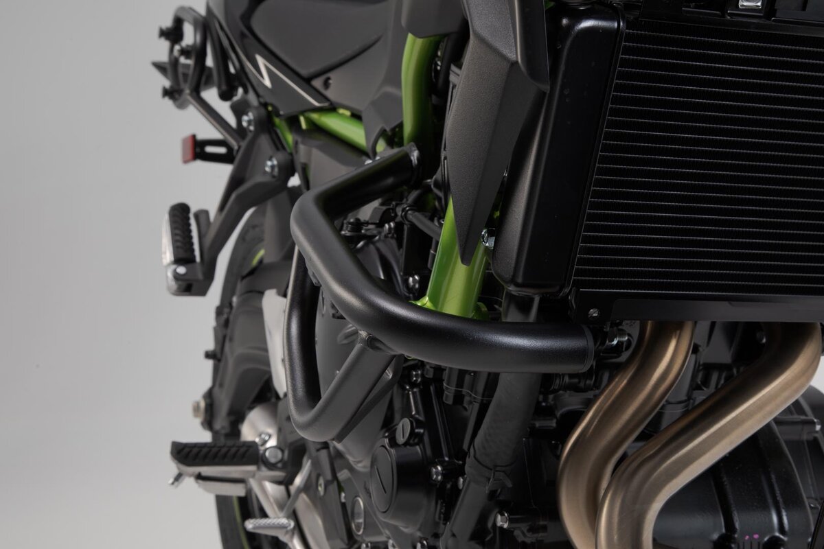 Barra di protezione SW-Motech nera per Kawasaki Z 650 /RS /S