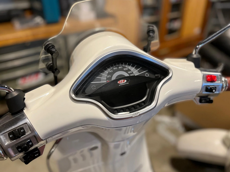 Anello decorativo tachimetro per Vespa Primavera/Sprint/Elettrica 50-150ccm 2T/4T AC, cromato
