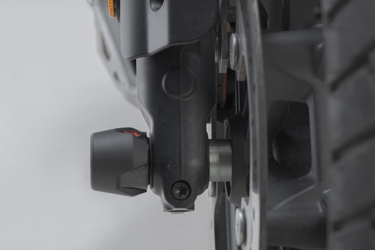 SW-Motech Kit paracolpi per asse anteriore nero per Harley-Davidson Pan America 1250 - SW Motech