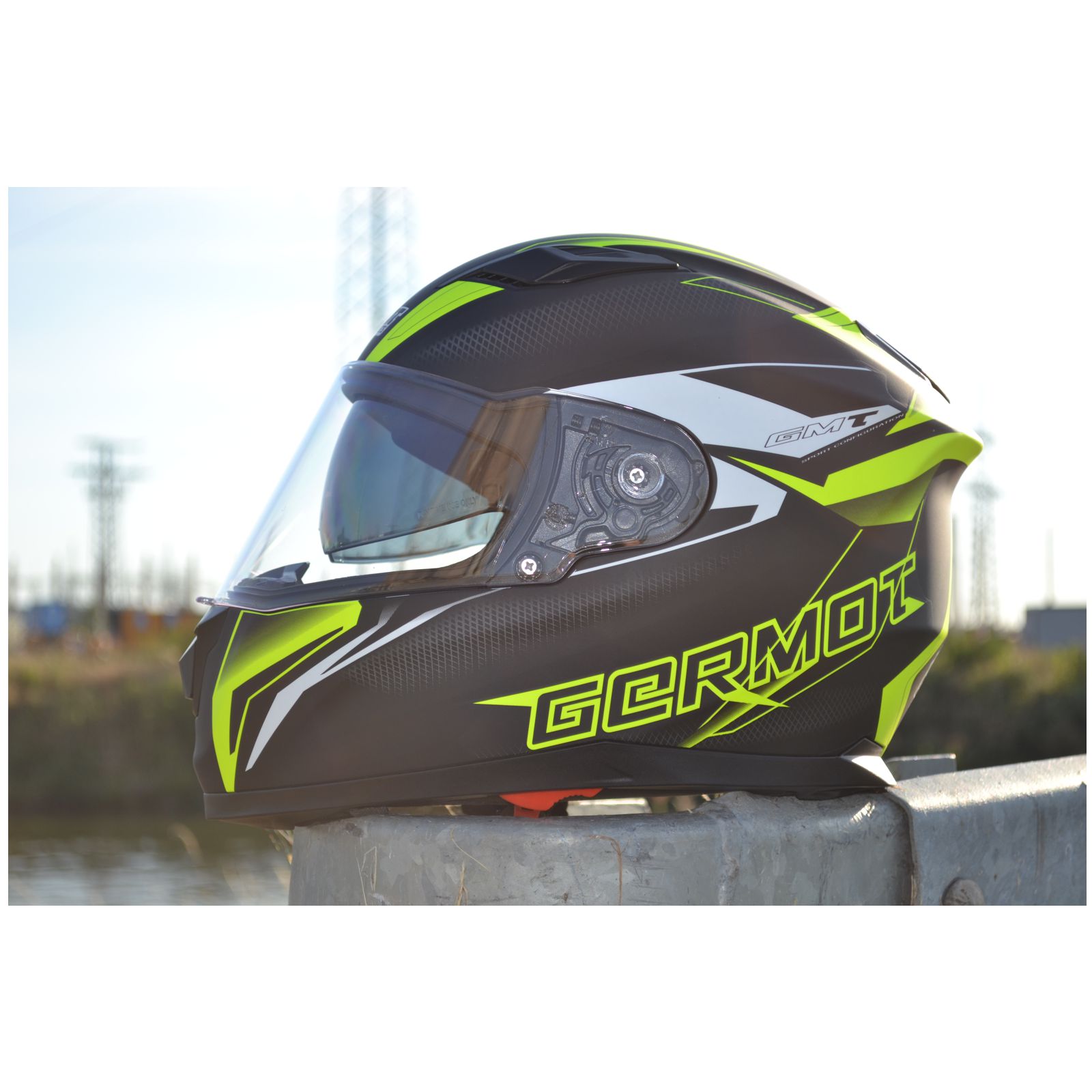 Casco integrale Germot GM 330, nero opaco/giallo fluo