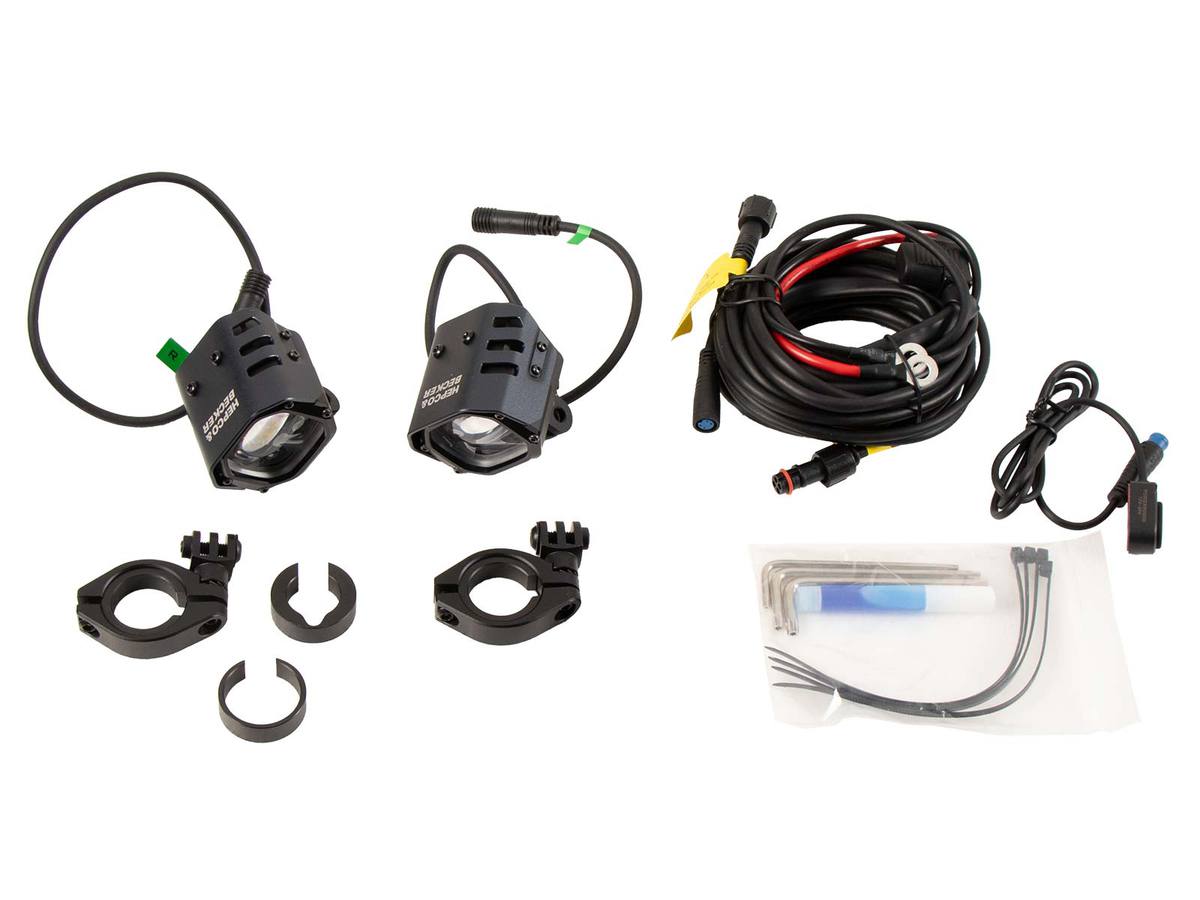 Faro ausiliario a LED Nova con montaggio universale per tubo Ø18-25mm Hepco & Becker