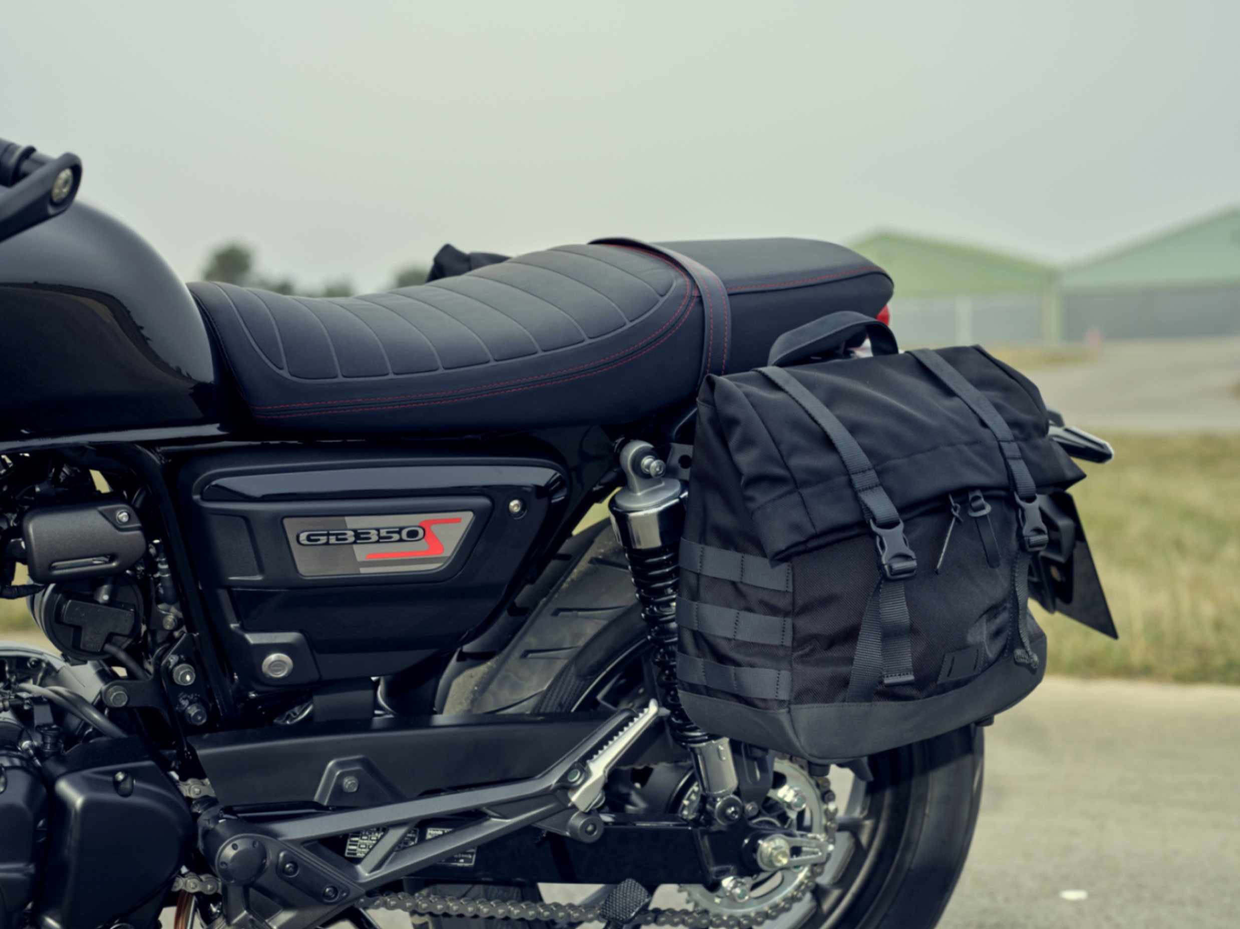 Borsa da sella sinistra (incl. supporto) per Honda GB 350 S (25-) Originale