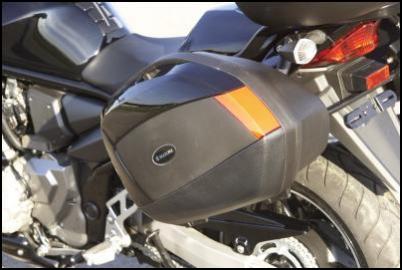 Coperchio bauletto laterale, nero per Suzuki GSF1250S Bj. 2007-2014/ GSF1250S BJ. 2015-2016