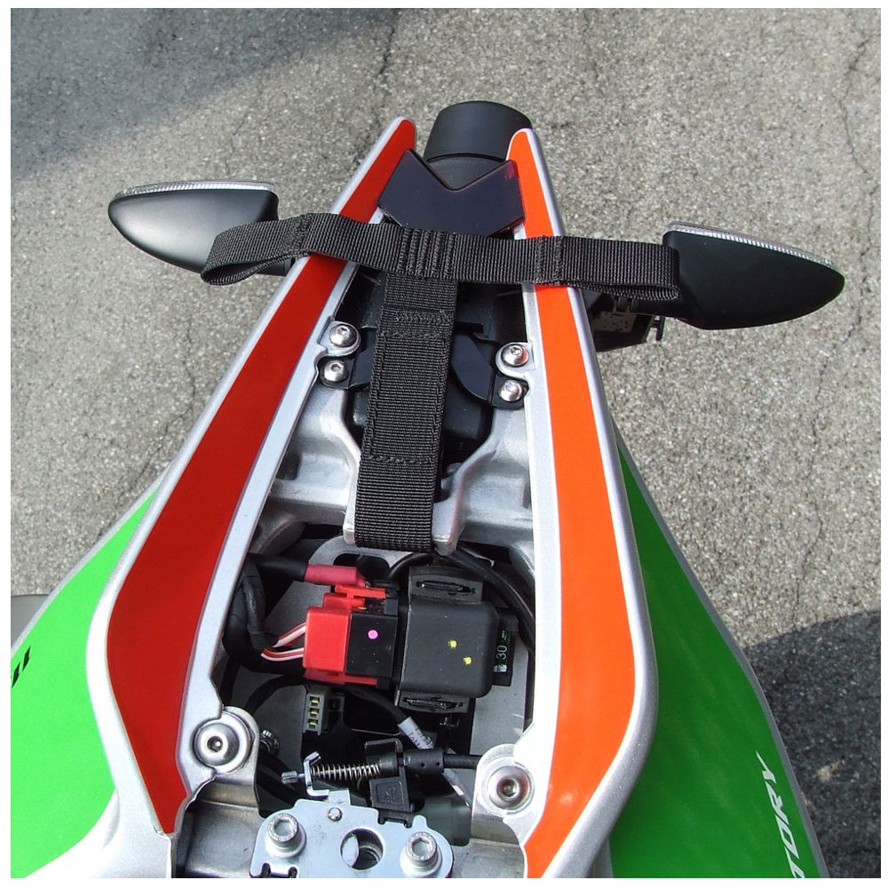 Kit di montaggio Kriega US Drypack per Aprilia Tuono V4 Factory / RR e RSV4 RF / RR