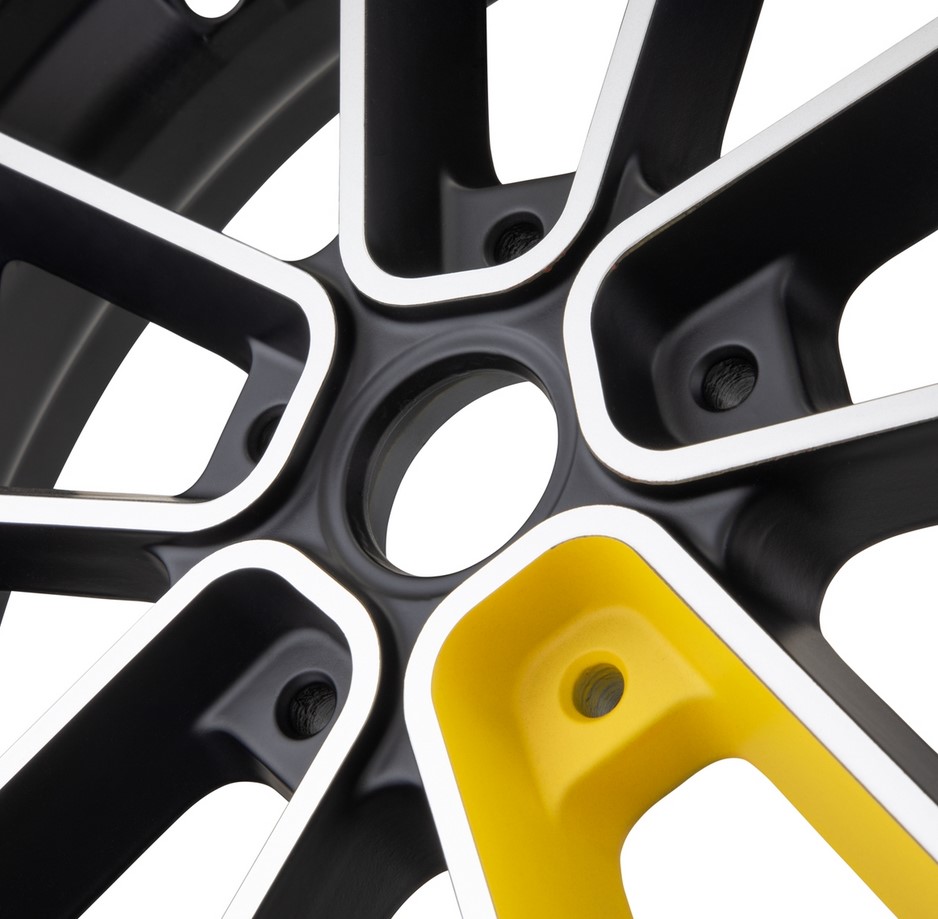 Cerchio anteriore/posteriore 13” per Vespa GTS/​GTS Super/​GTV/​GT 60/​GT/​GT L 125-300ccm, nero/​giallo