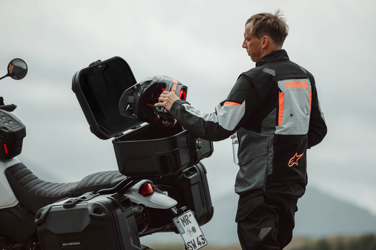 SW-Motech DUSC M 33L custodia rigida nera