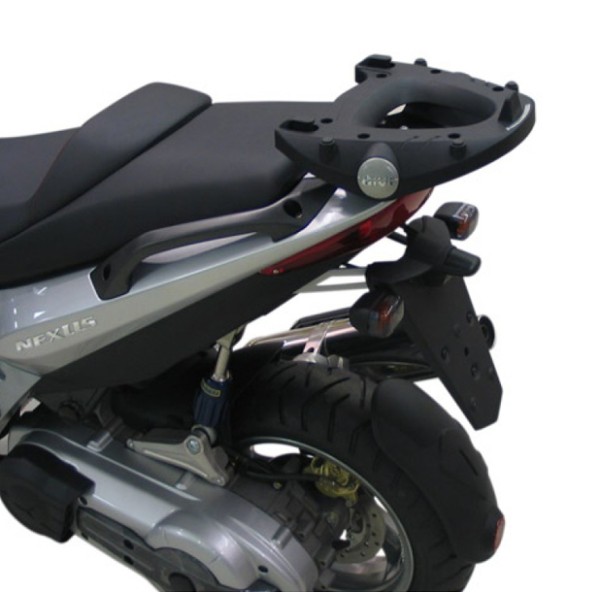 Piastra portapacchi Givi Top Case Monolock per Aprilia SR Max / Gilera Nexus