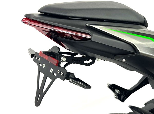 Porta targa per Kawasaki Z 500 / Ninja 500 / Ninja 500 SE (24-)