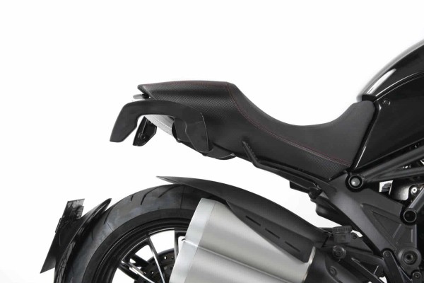 Portapacchi laterale C-Bow nero per Ducati Diavel 1200 (11-18) Hepco & Becker
