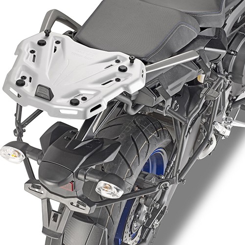 Portabauletto per Yamaha Tracer 900 / Tracer 900 GT (anni 18-19) Givi