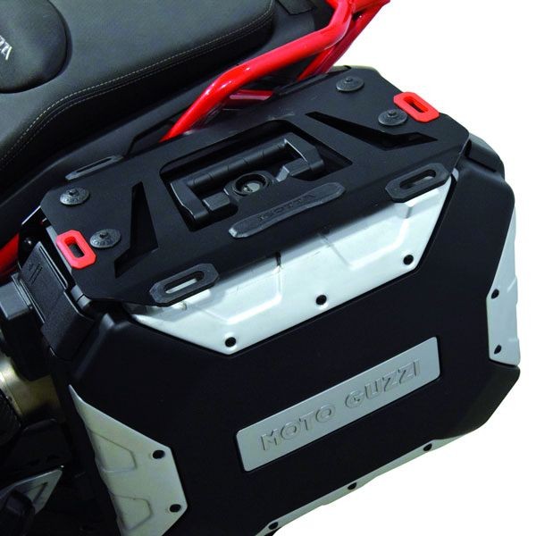 Coppia di portapacchi per valigie originali Urban per Moto Guzzi V85 TT