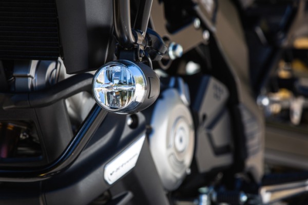 Fendinebbia a LED per Suzuki V-Strom 650 BJ. 2017
