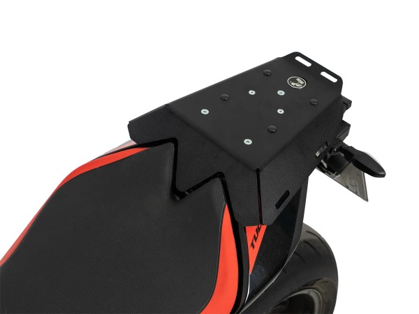Portaoggetti Sporttrack fissato con viti, nero, per Aprilia Tuono V4 1100 Factory (25-) Hepco & Becker
