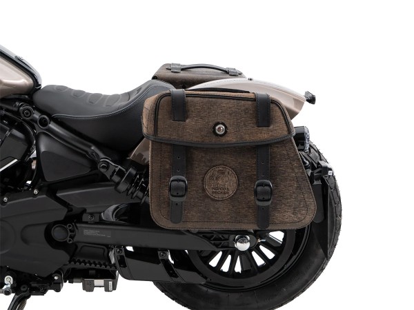 Set di borse da ritaglio marrone con supporto per Indian Scout Bobber 1250 (25-) Hepco & Becker