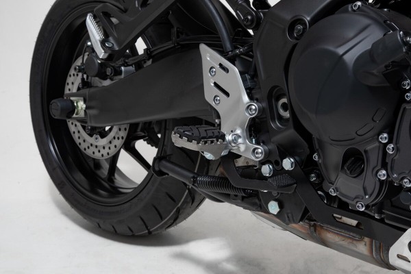 SW-Motech Pedane regolabili ION, acciaio inox, per Yamaha Tracer 9 /GT - SW Motech