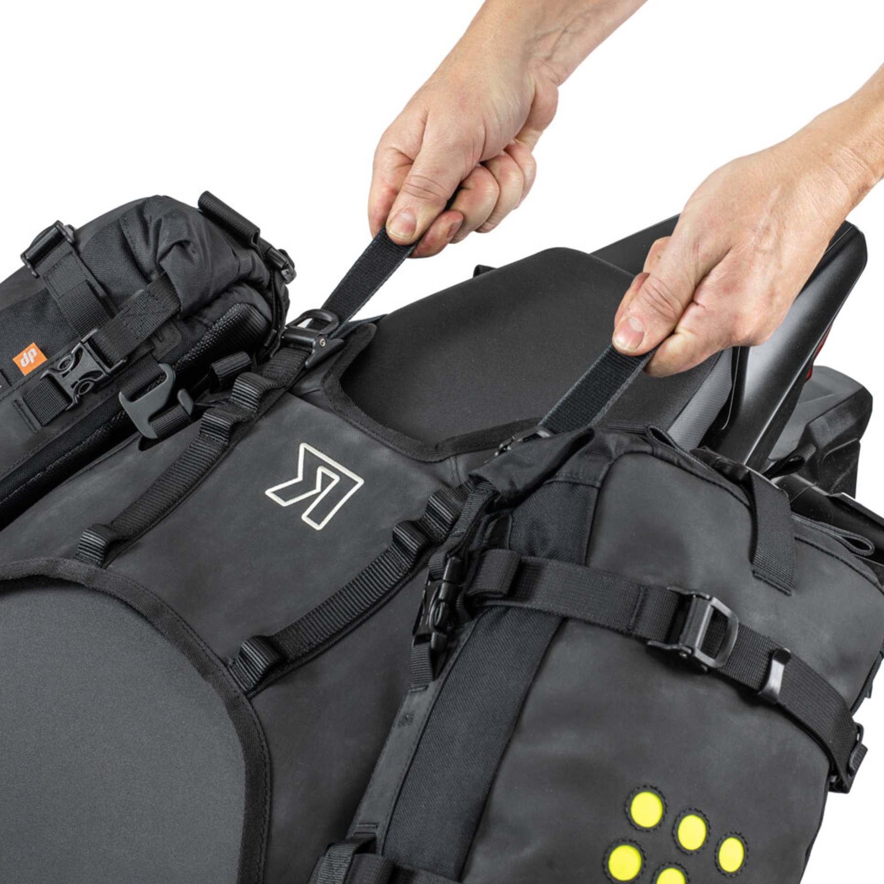 Kriega-OS-Base-fu-r-Honda-CRF1100L-Africa-Twin-16