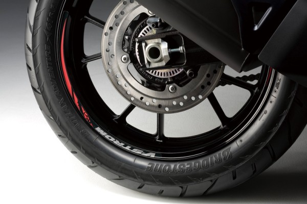 Decorazione cerchio Suzuki V-Storm 1050 cerchione posteriore 17 rosso