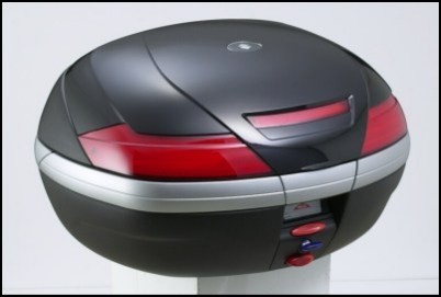 Coperchio verniciato - bauletto 47 litri, nero per Suzuki GSF650 BJ. 2005-2006/ GSF650 BJ. 2007-20