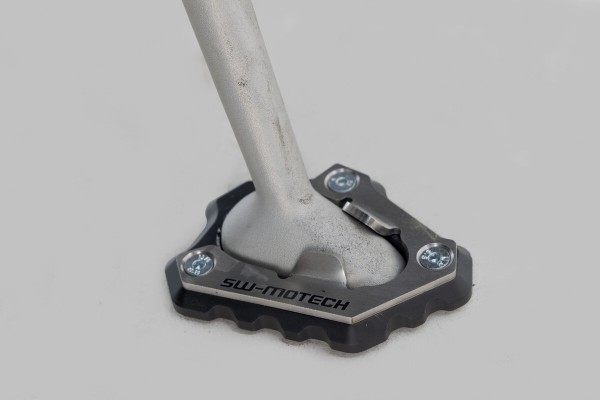 Estensione del piede del cavalletto laterale SW-Motech per Triumph Speed Triple 1200 RS