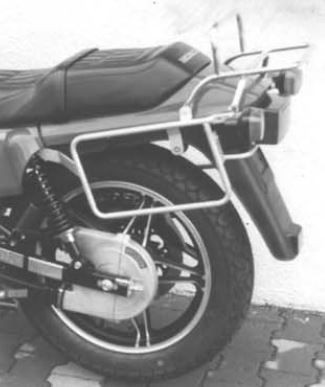 Portapacchi tubolare e portavaligie laterale nero per Honda FT 500 (82-85)