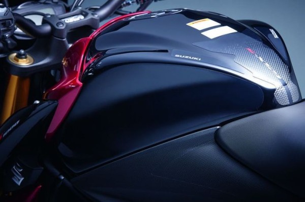 Pellicola protezione serbatoio (trasparente) per Suzuki GSX-S1000 BJ. 2015-2017