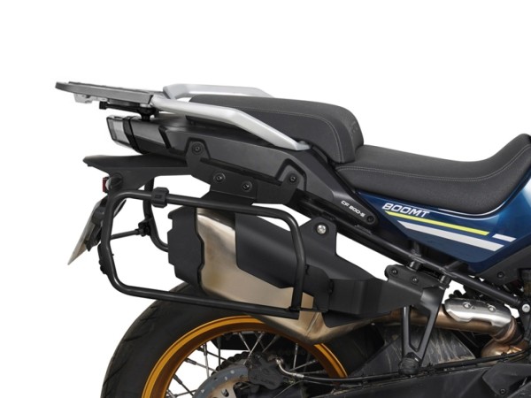 Portapacchi laterali Shad 4P System C0MT814P, verniciati di nero per CF Moto 800 MT